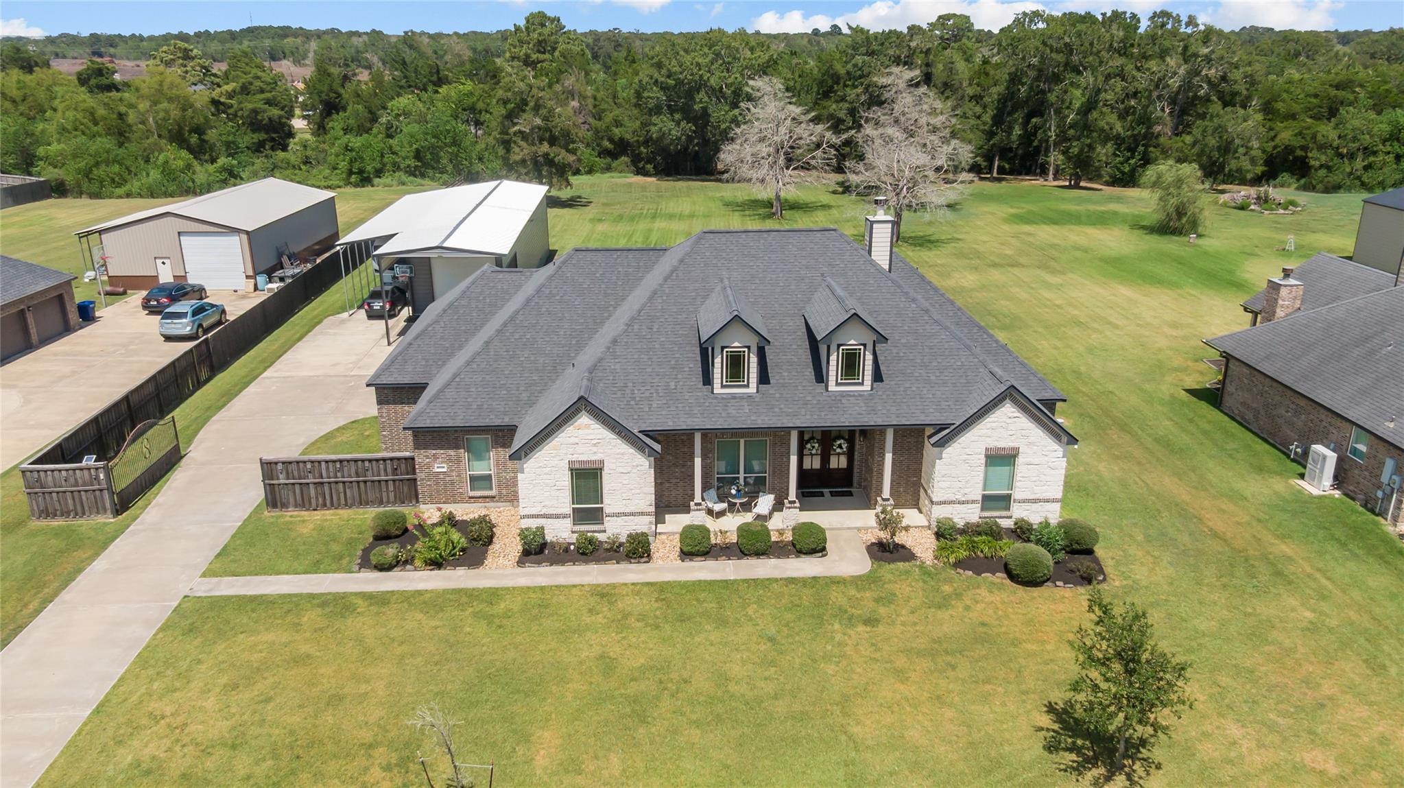 6726 Mulberry Bayou Drive