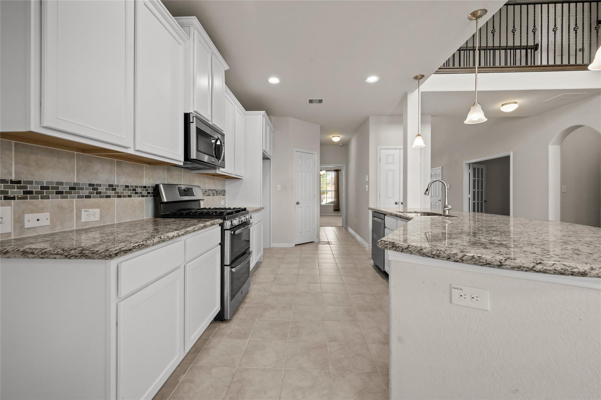 4822 Bay Vista Drive
