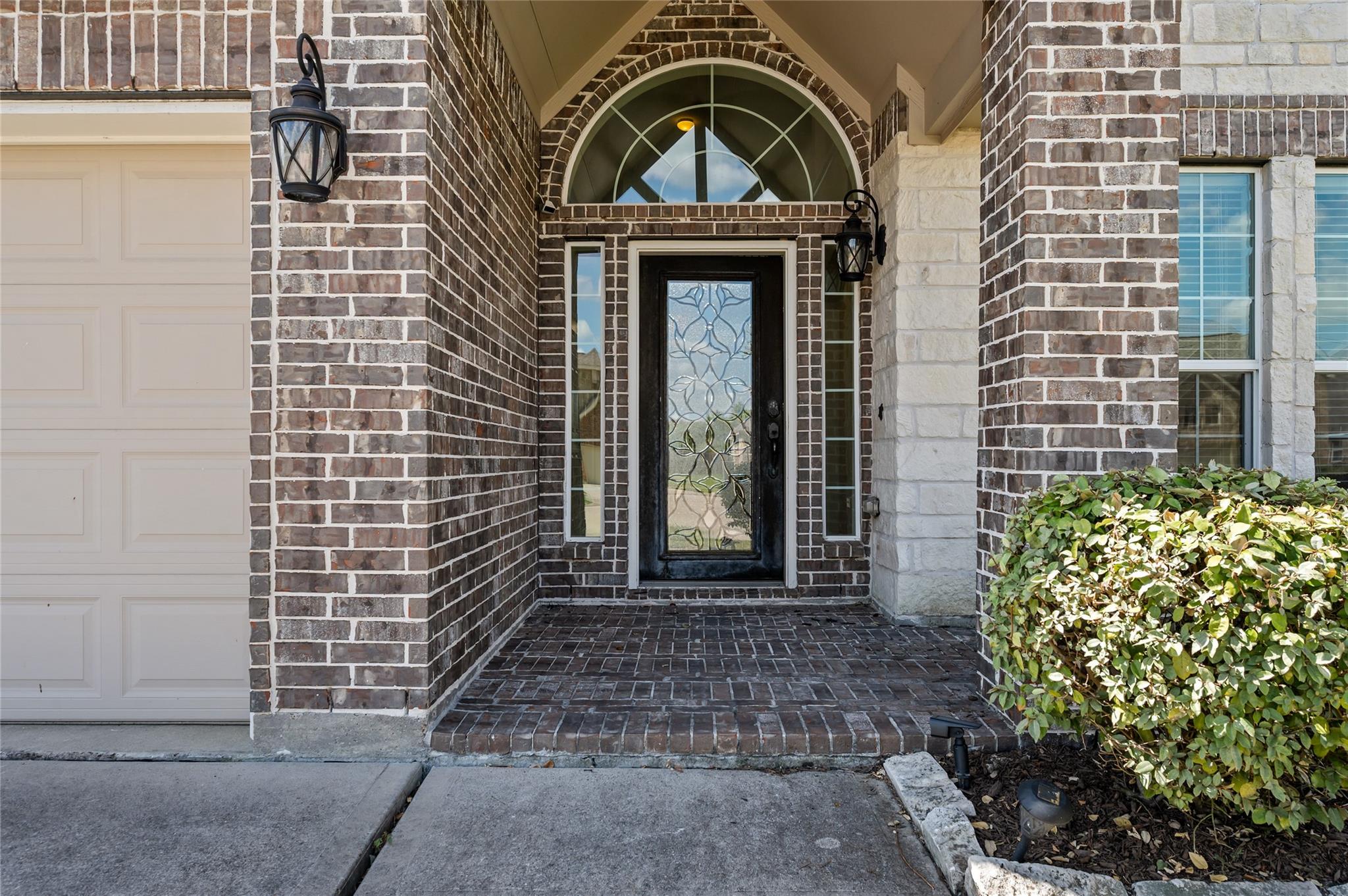4822 Bay Vista Drive