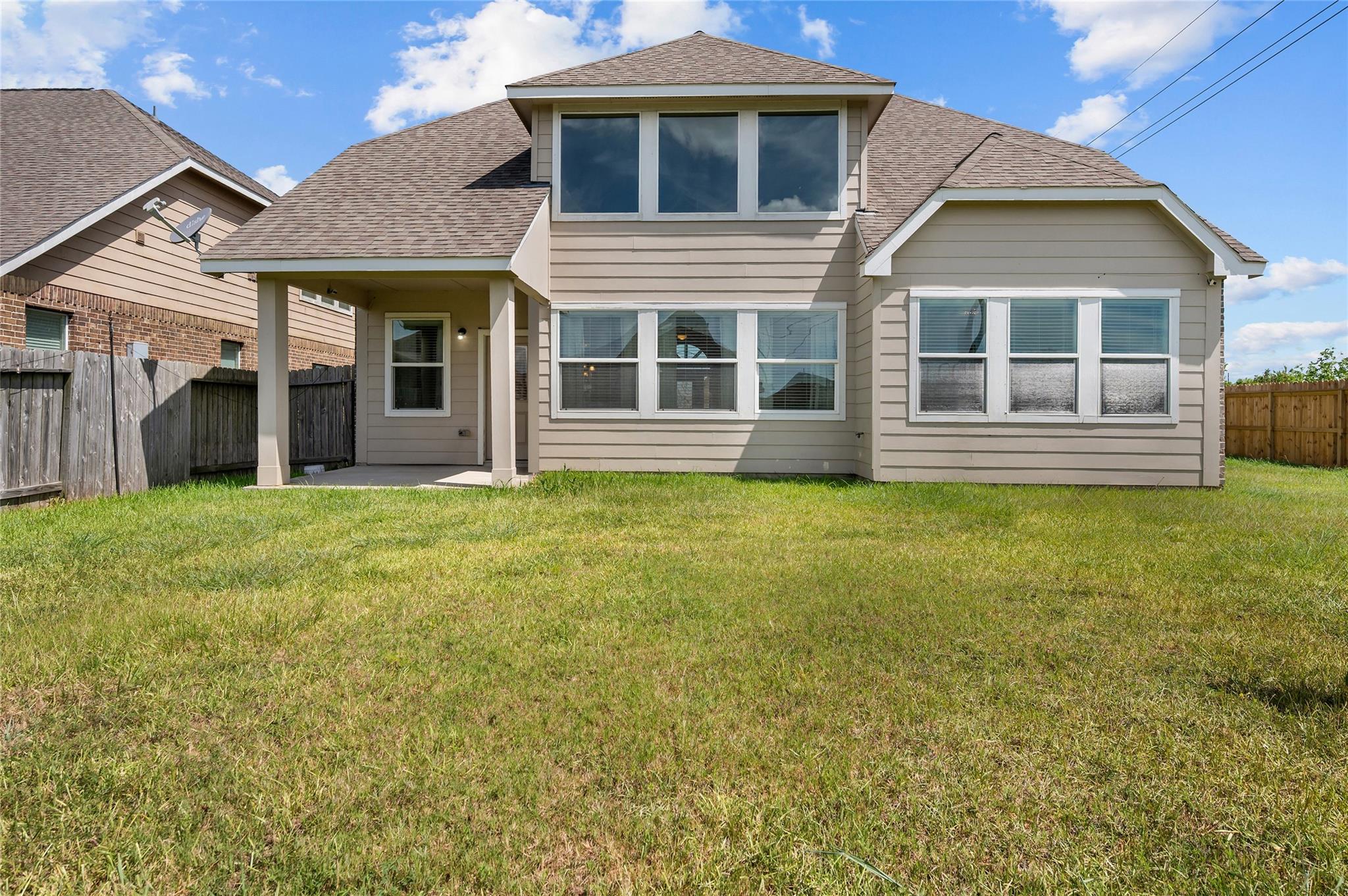4822 Bay Vista Drive