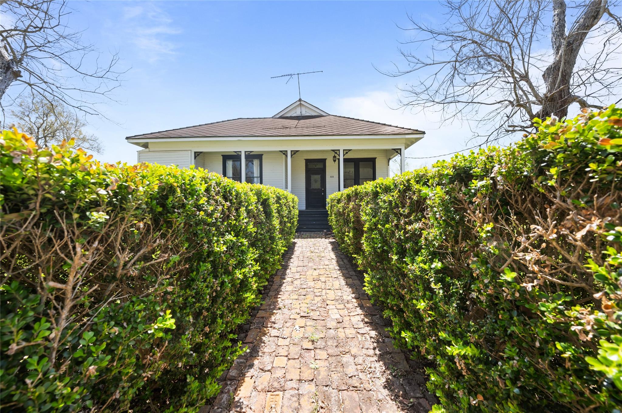 608 Miller Street