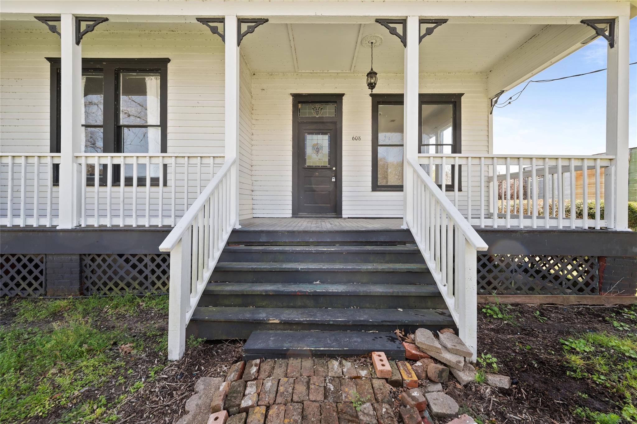 608 Miller Street