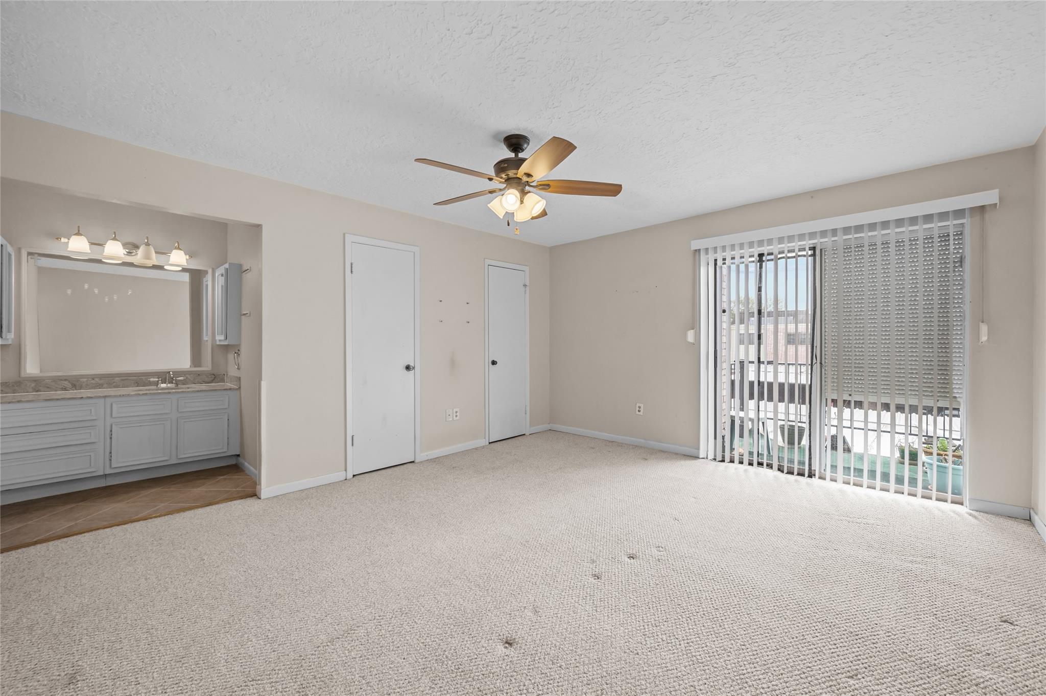 1303 Town Circle # 4