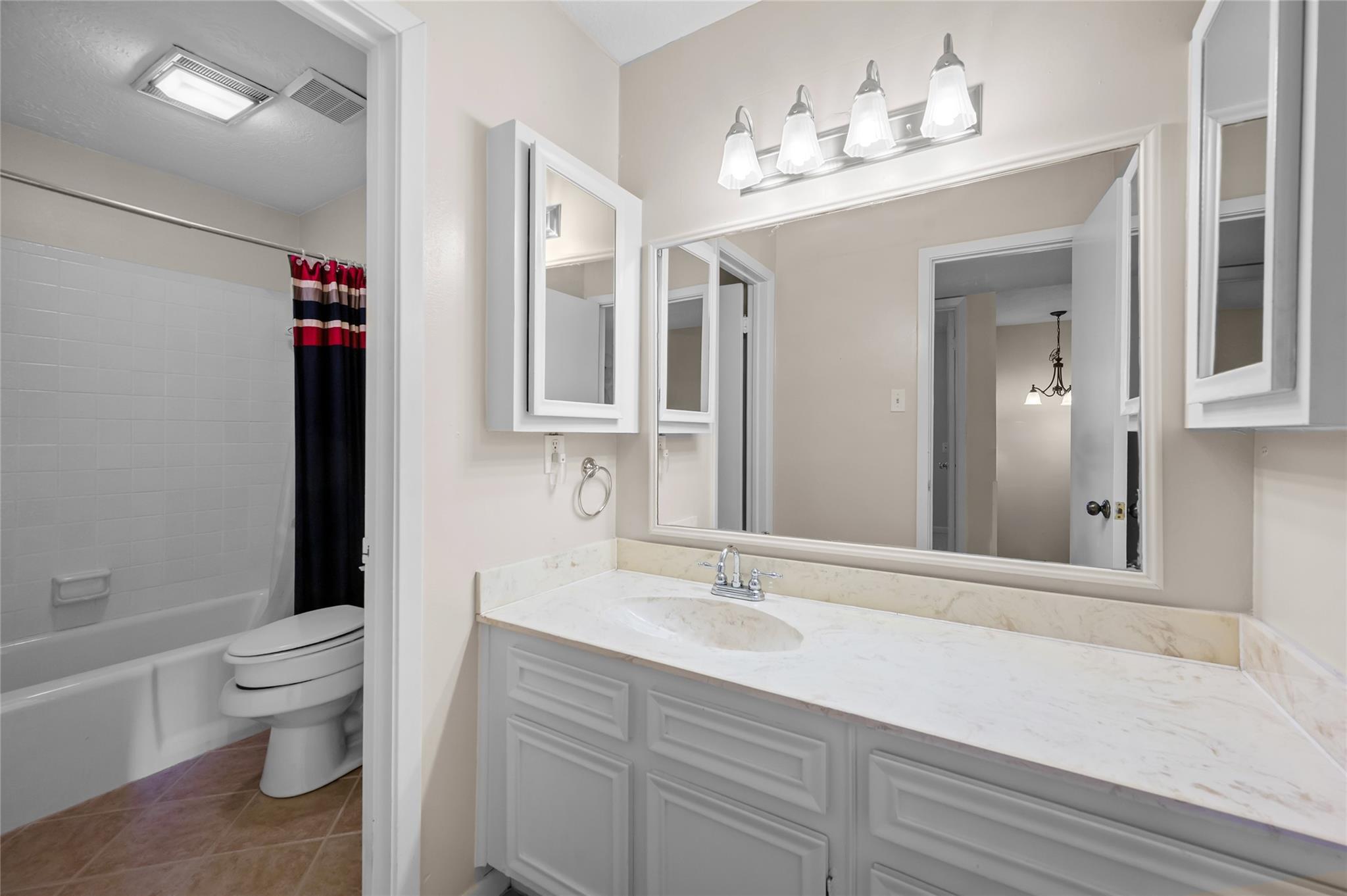 1303 Town Circle # 4