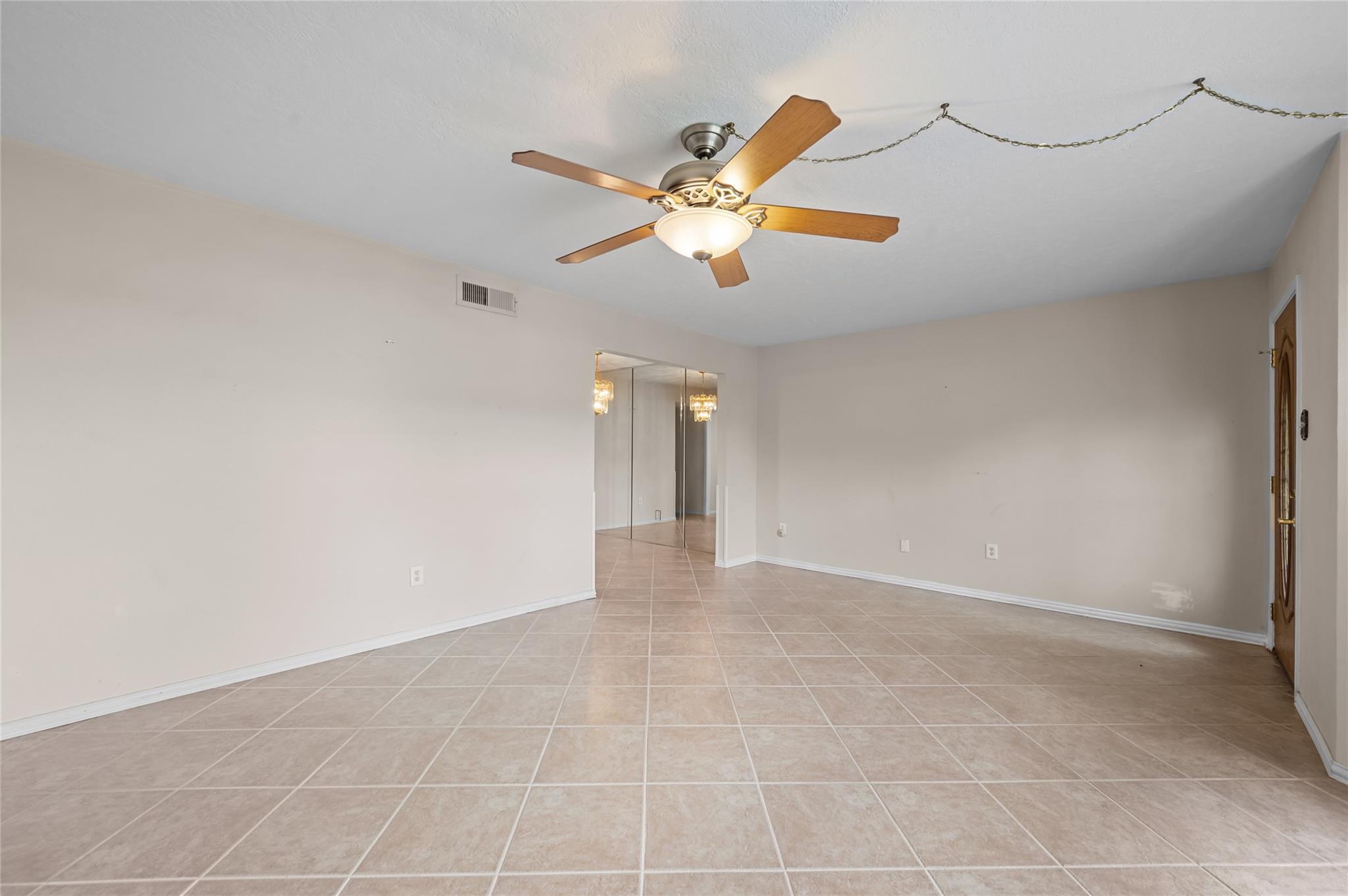 1303 Town Circle # 4