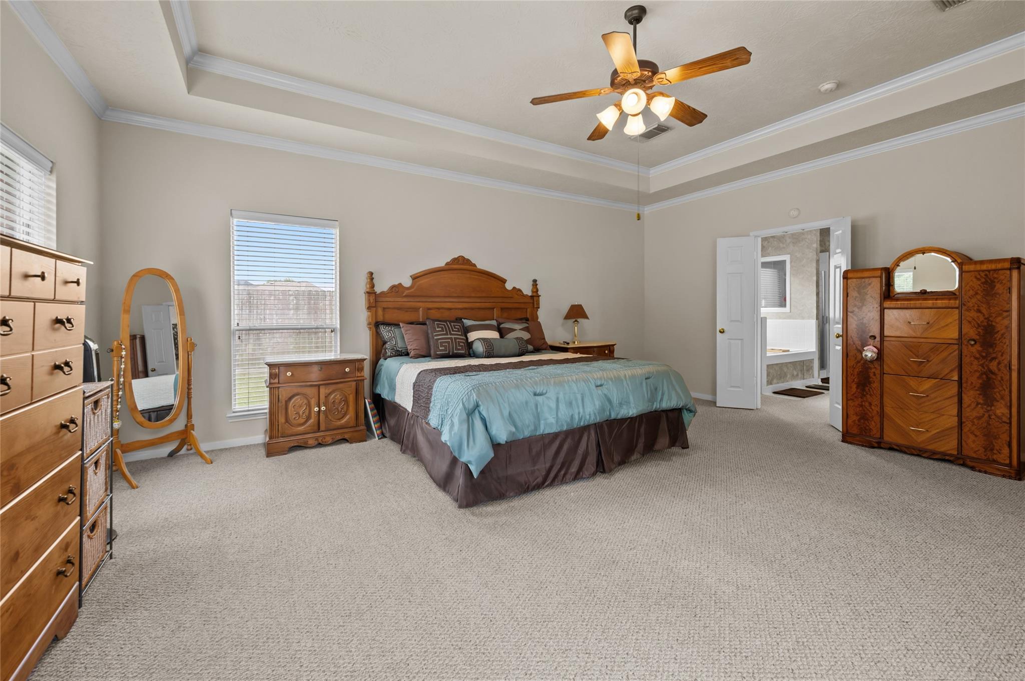 5115 Cove Creek