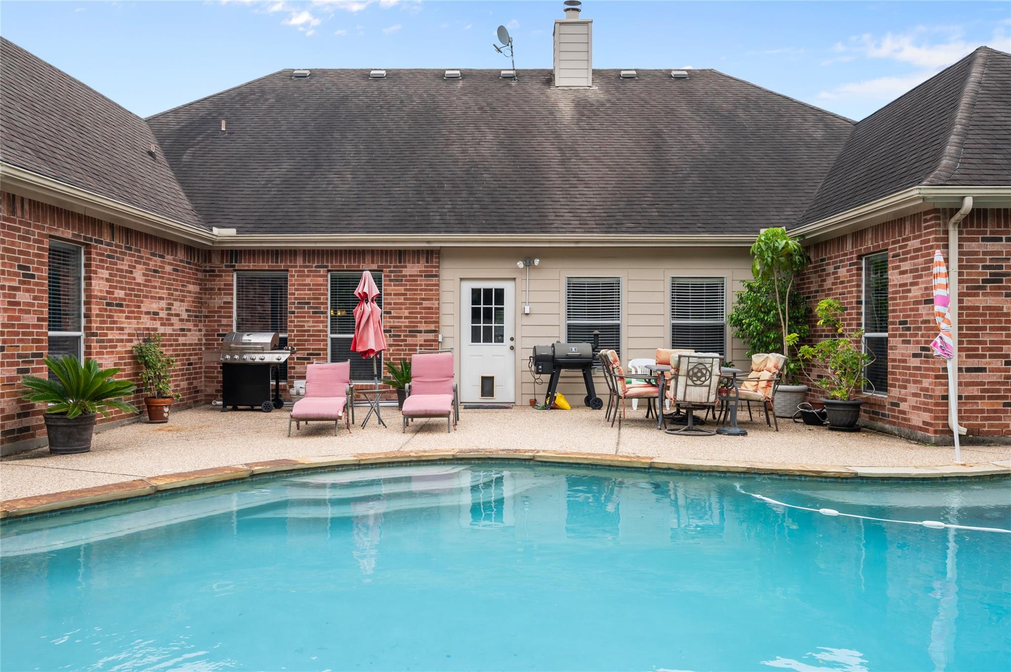 5115 Cove Creek