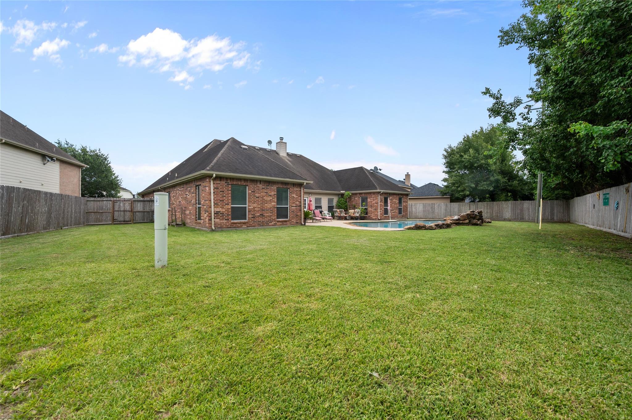 5115 Cove Creek