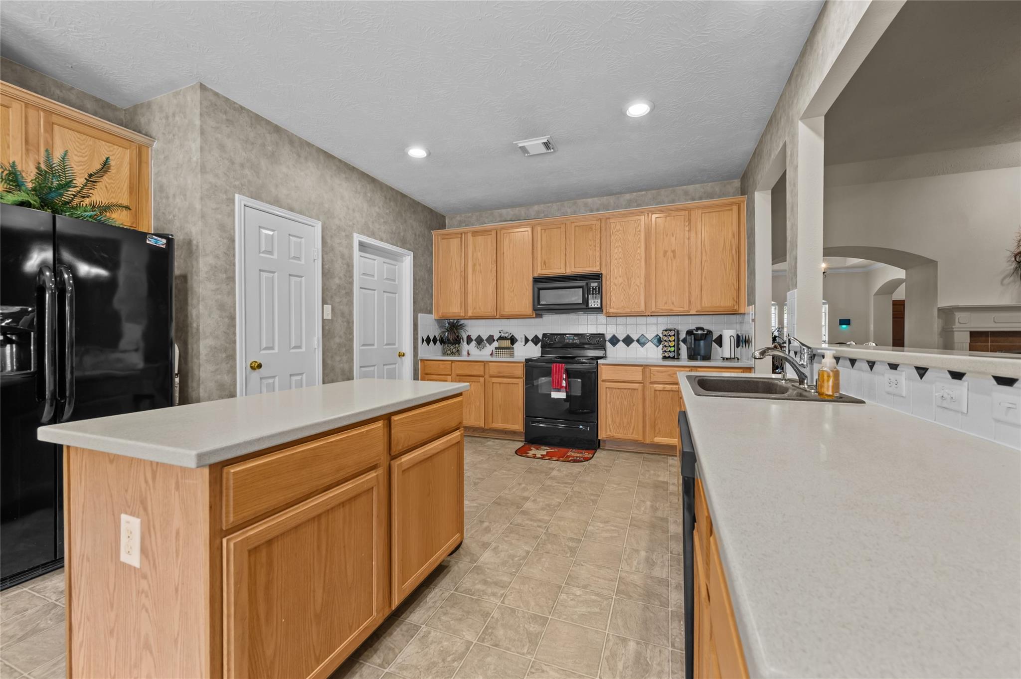 5115 Cove Creek