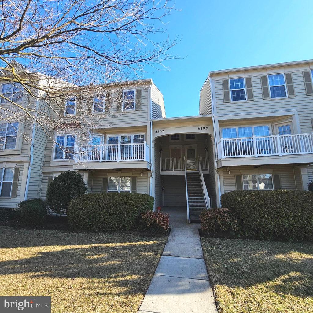 8202 CATBIRD CIRCLE Unit: 202