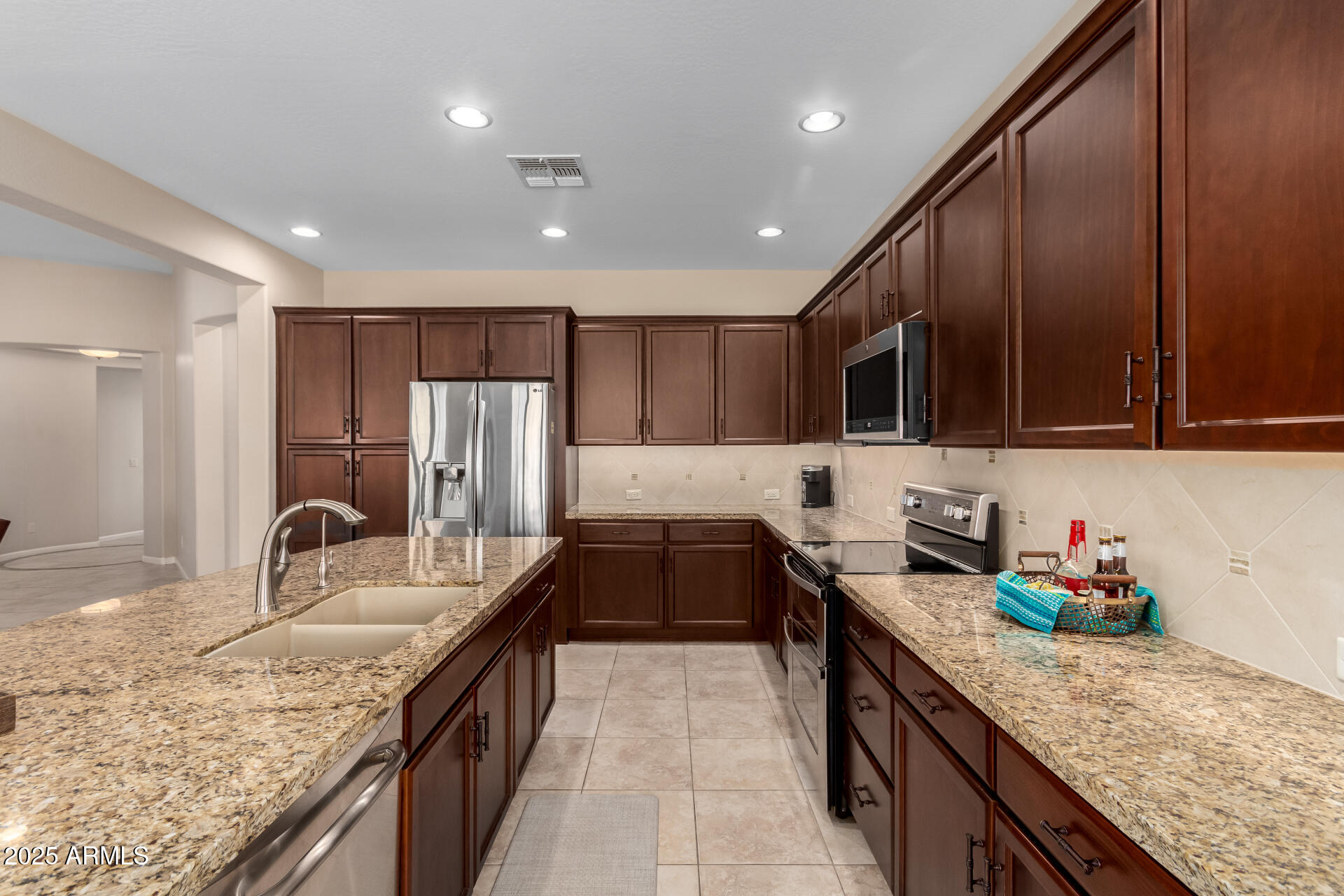 16390 W SHEILA Lane