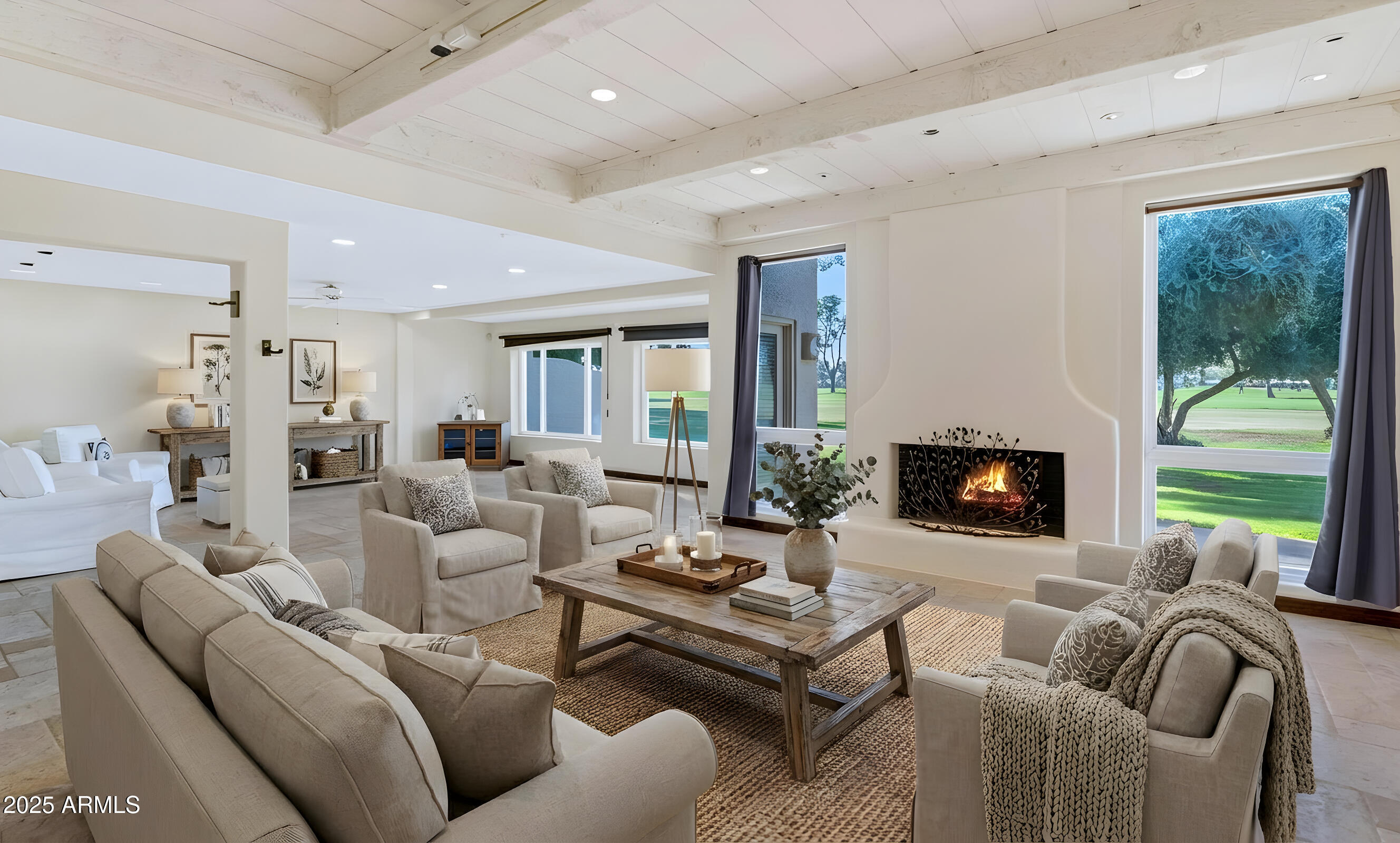 1035 N VISTA VERDE