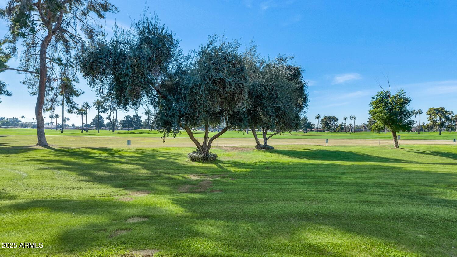 1035 N VISTA VERDE