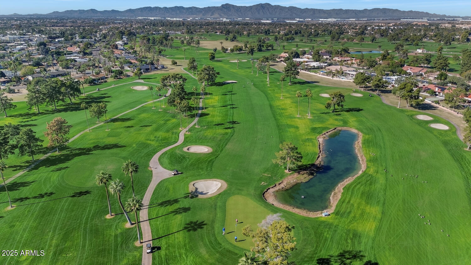 1035 N VISTA VERDE