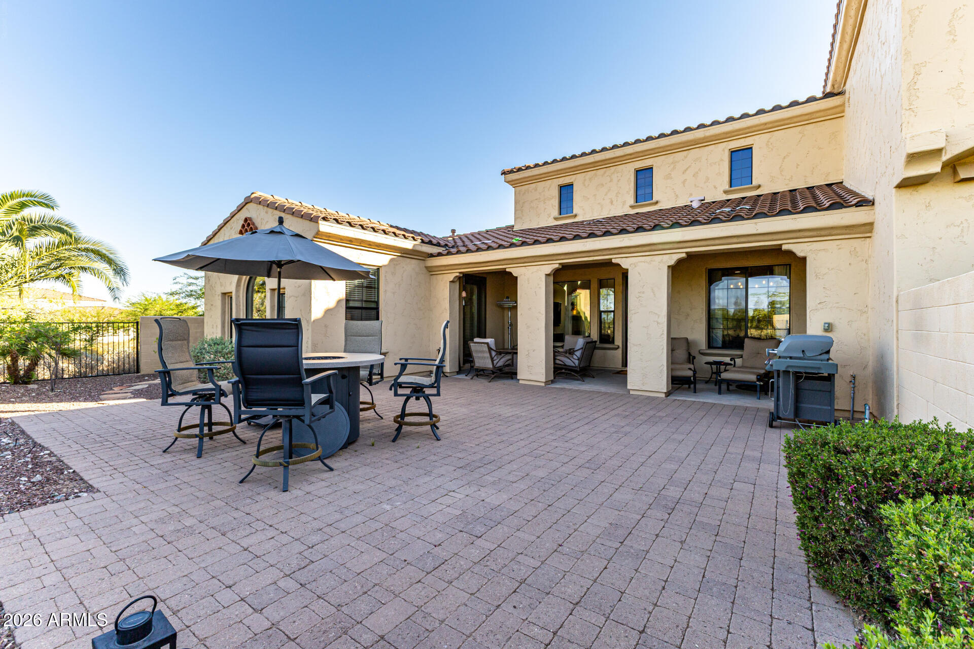 3653 N HOOPER Court