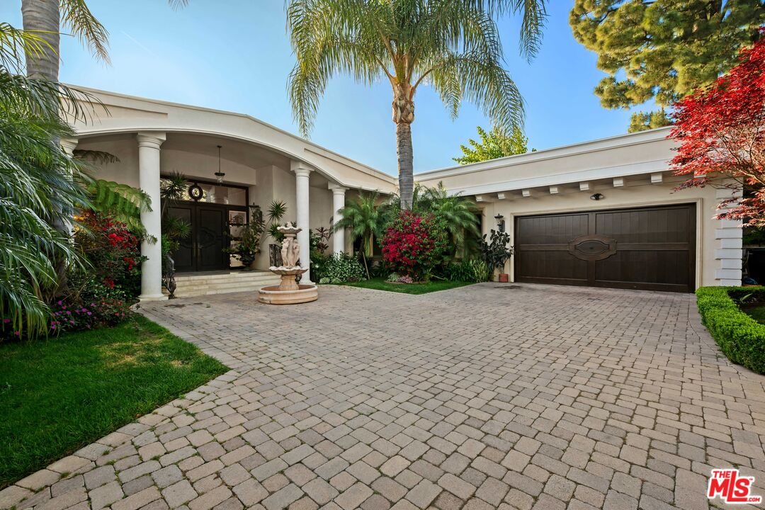 1575 Alexis Pl