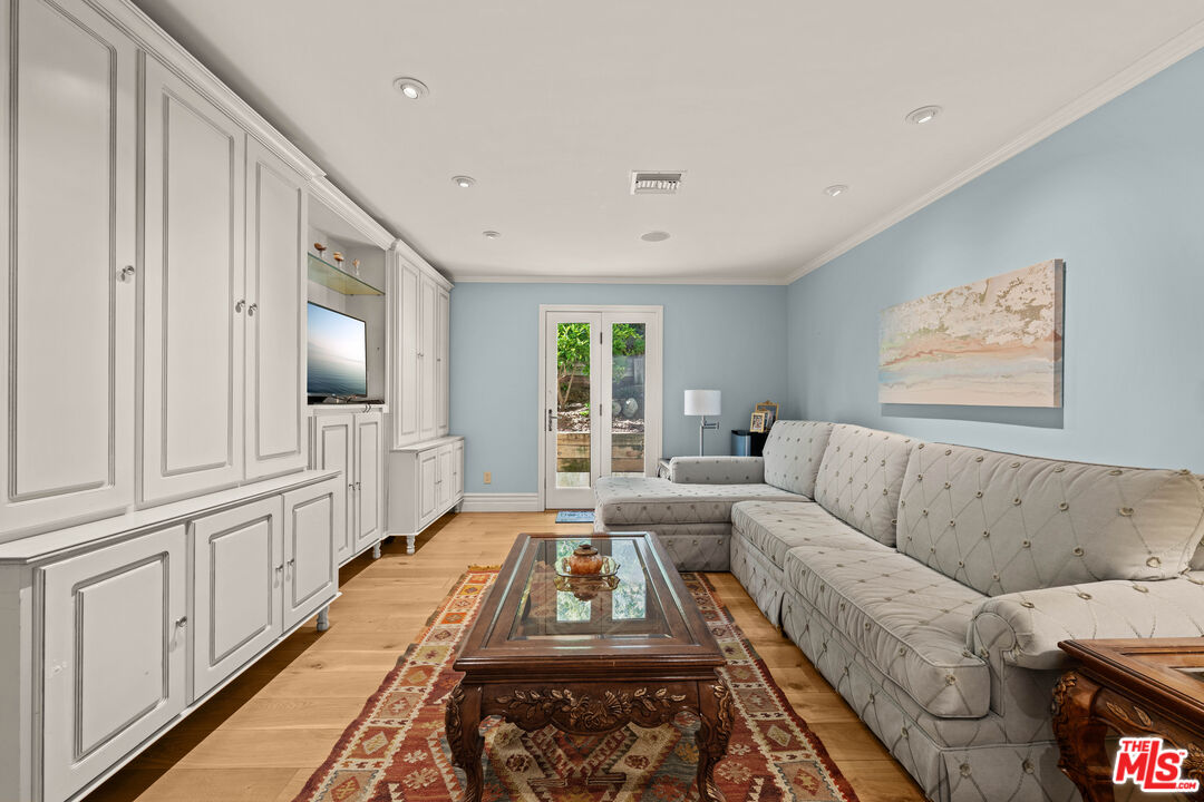1575 Alexis Pl