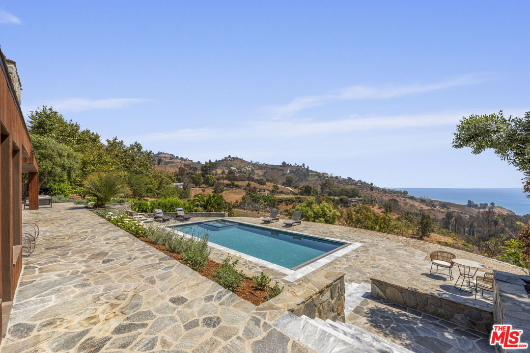 22456 Carbon Mesa Rd