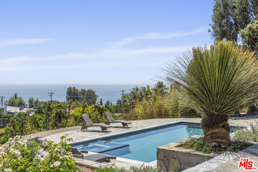 22456 Carbon Mesa Rd