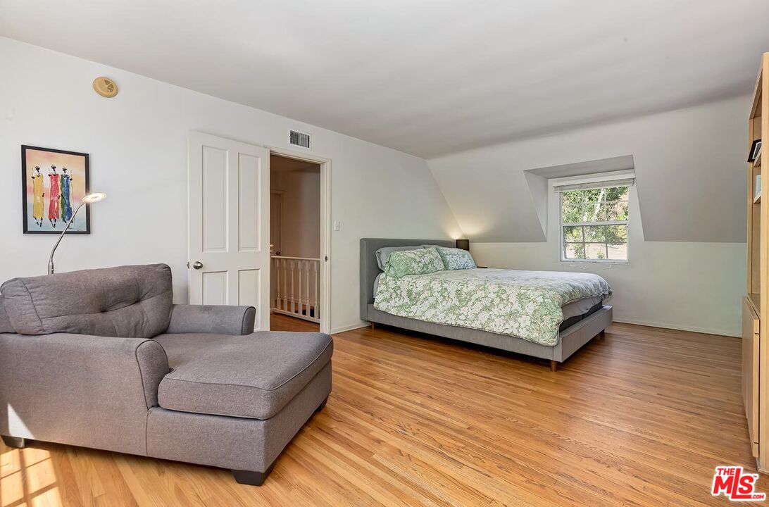 1041 Chantilly Rd