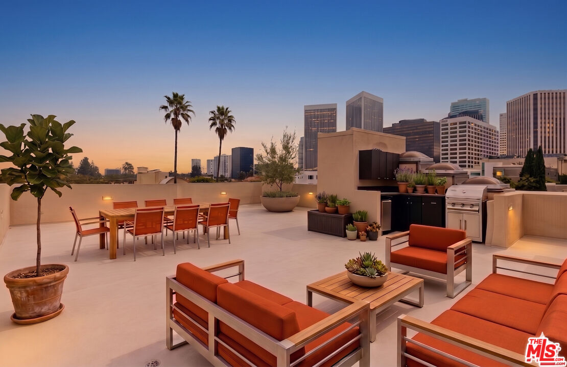 9921 Durant Dr Unit: 2