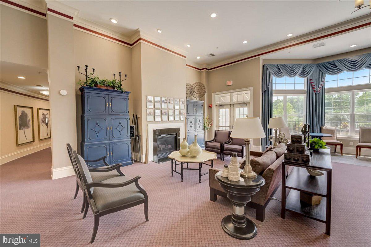 13216 Fox Bow Dr #206