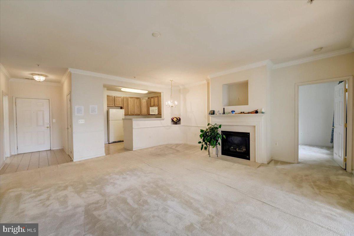 13216 Fox Bow Dr #206