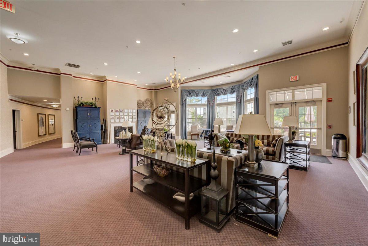 13216 Fox Bow Dr #206