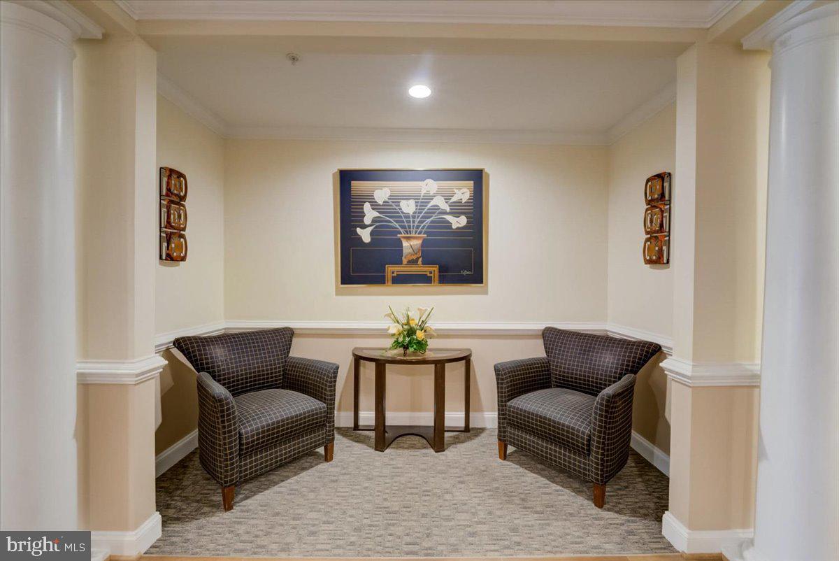 13216 Fox Bow Dr #206