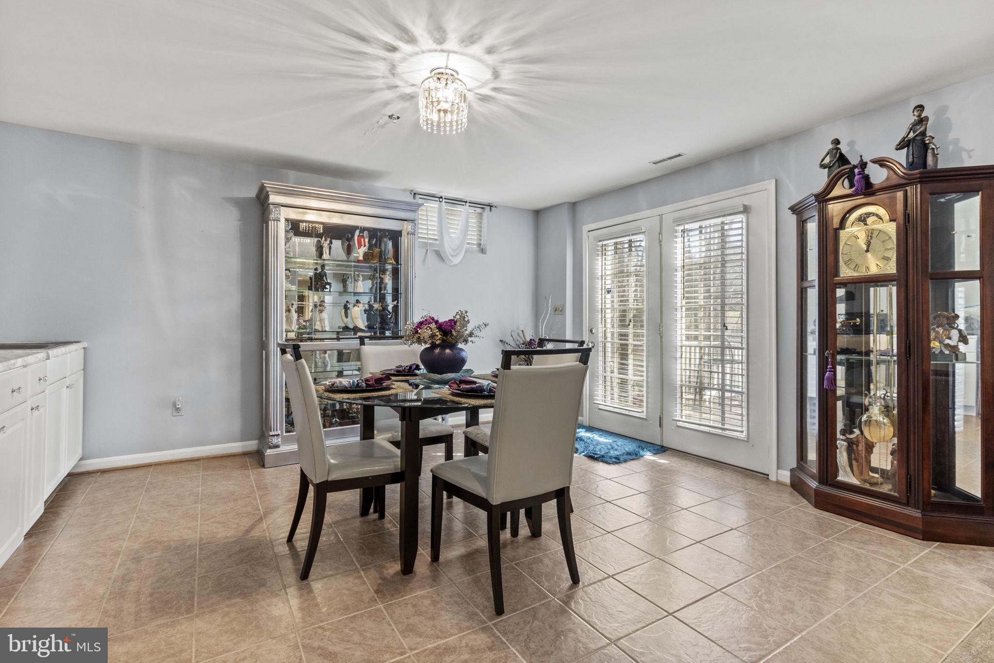 10211 Rockview Ter