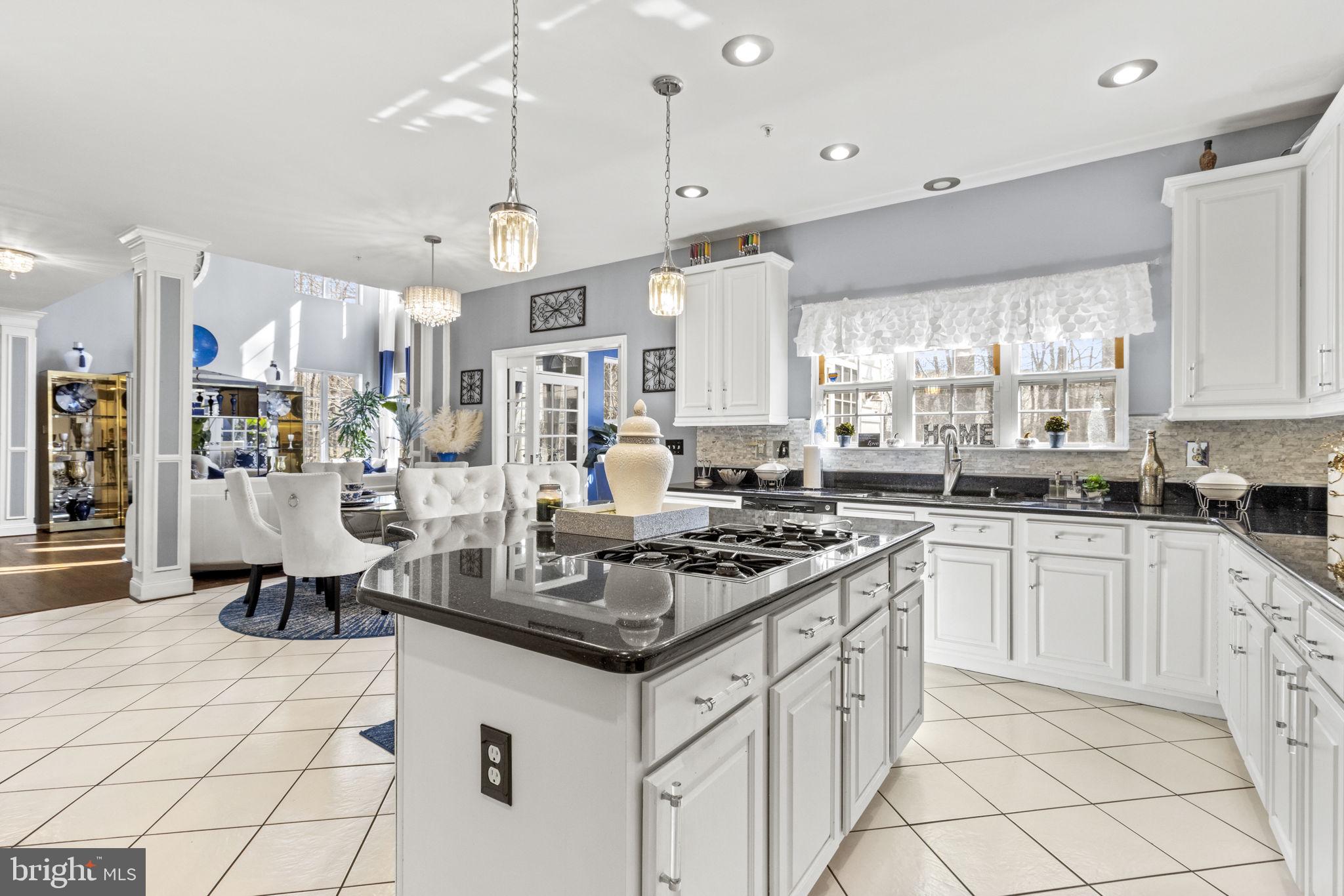 10211 Rockview Ter