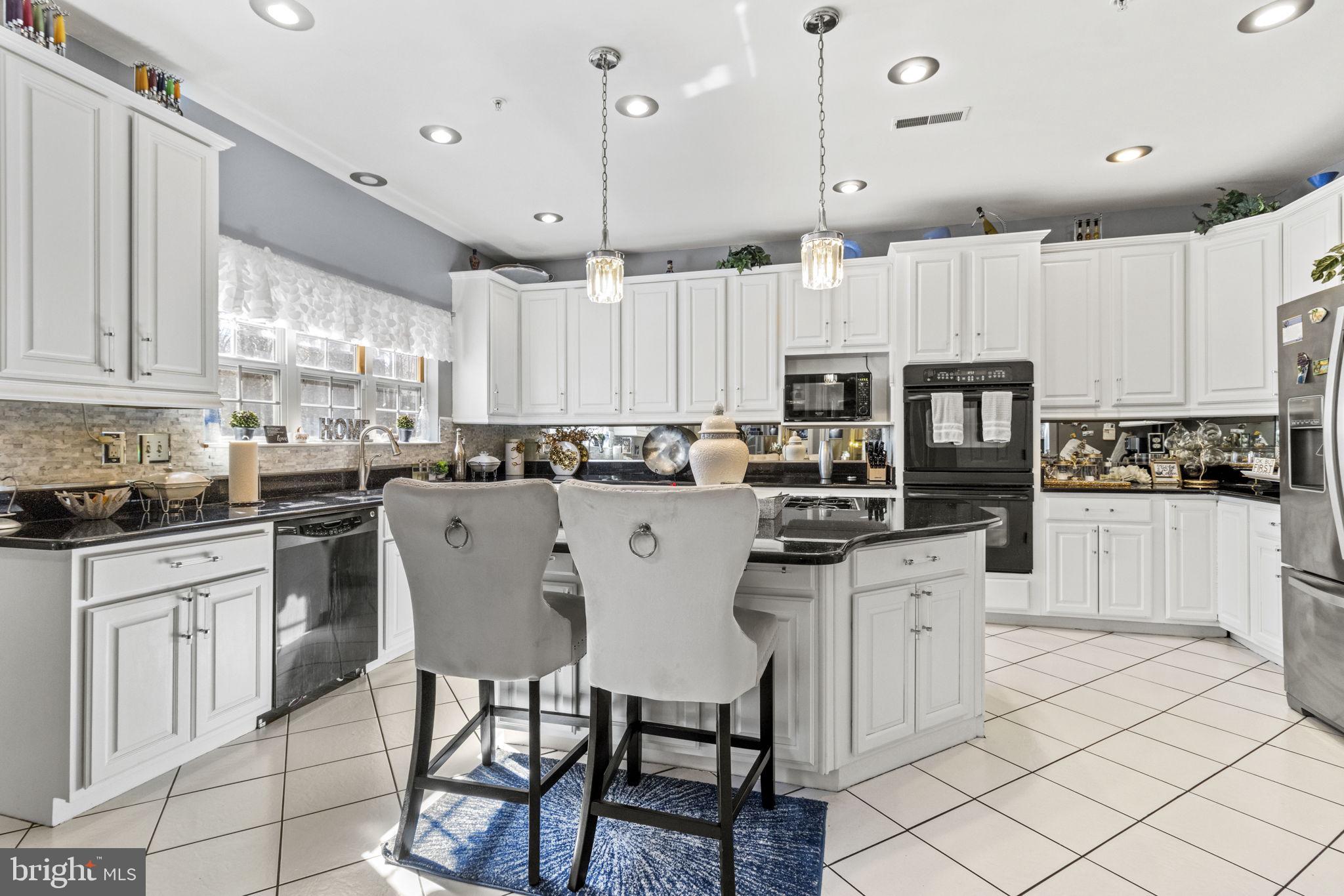 10211 Rockview Ter