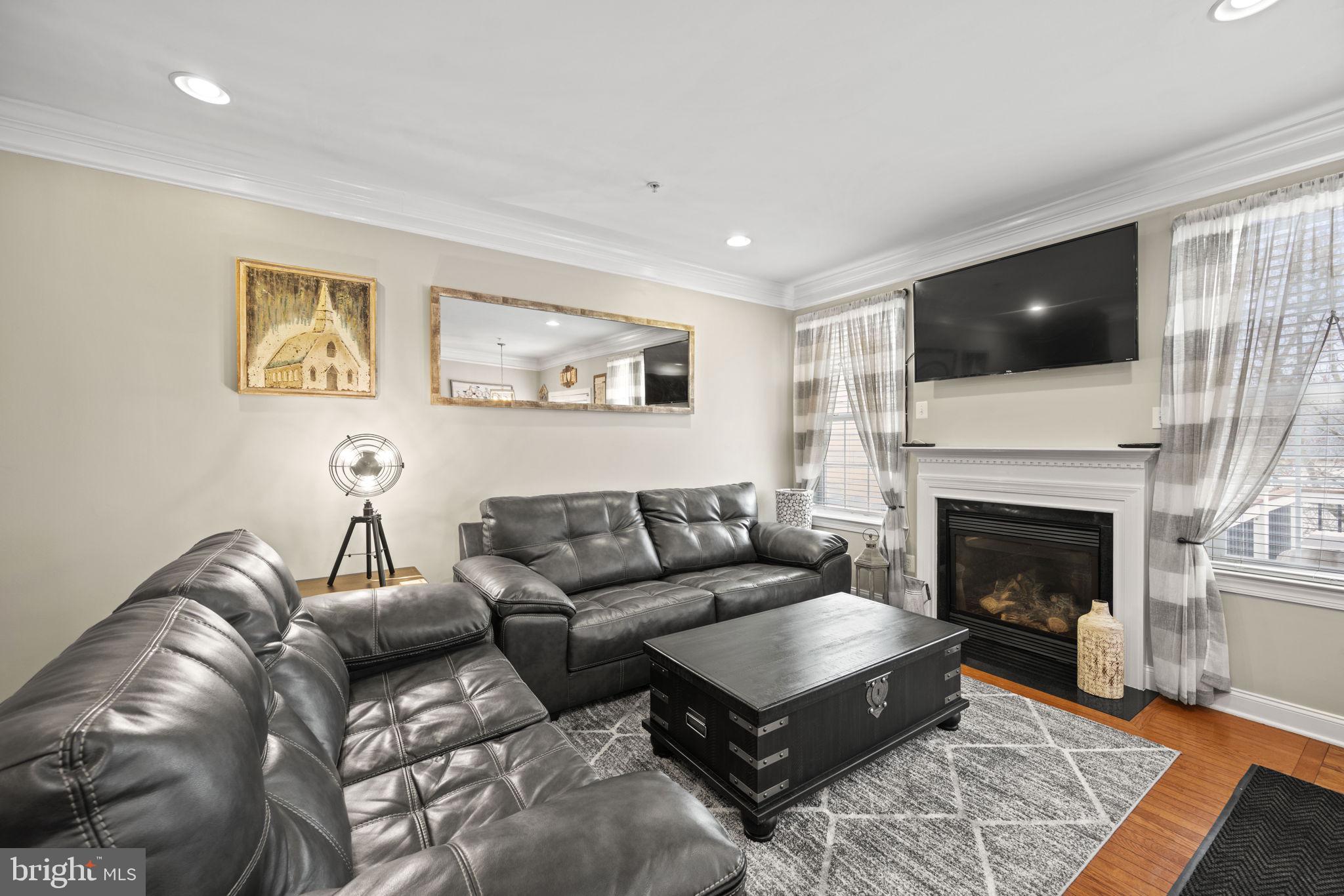 4239 Chariot Way