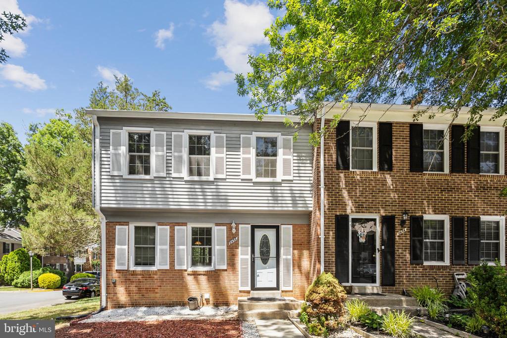 8456 Kitchener Dr