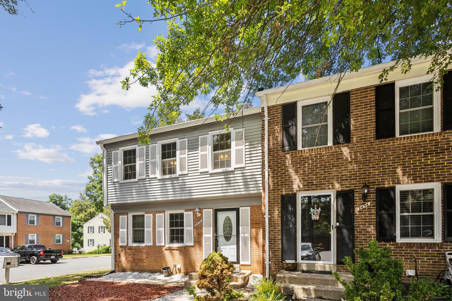8456 Kitchener Dr