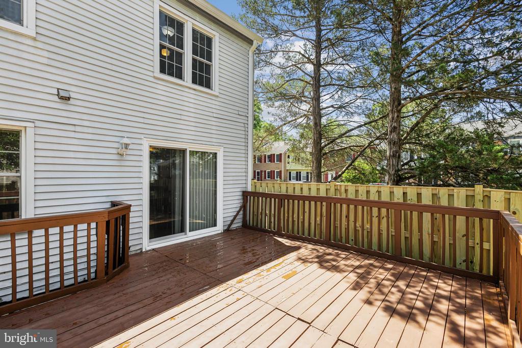8456 Kitchener Dr