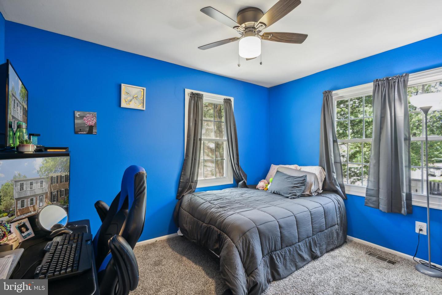 8456 Kitchener Dr