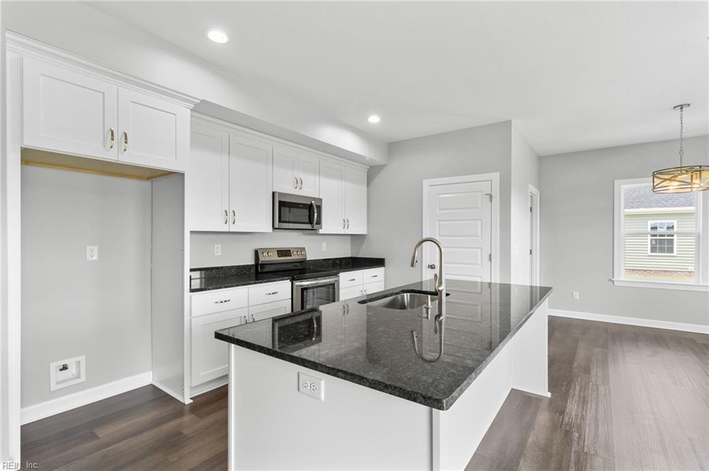 100 Staysail DR