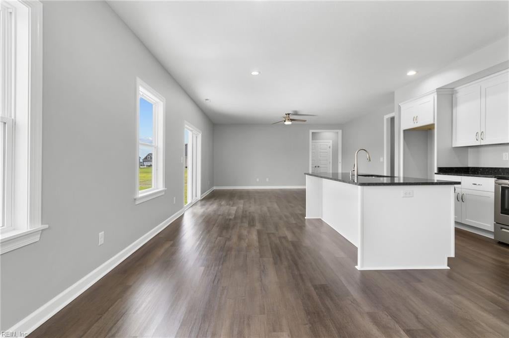 100 Staysail DR