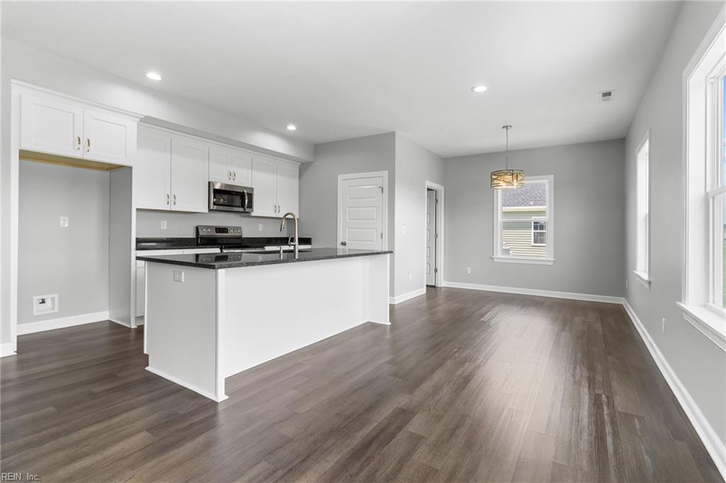 100 Staysail DR
