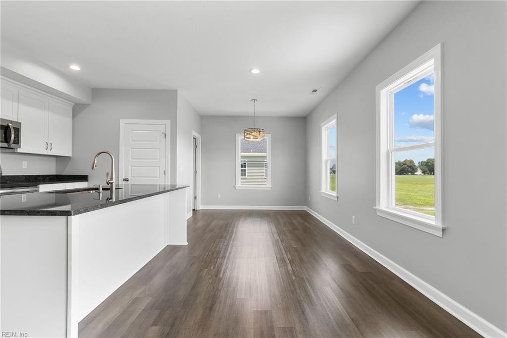 100 Staysail DR