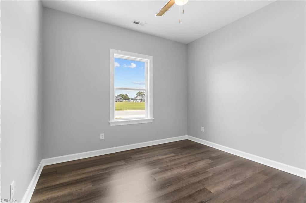 100 Staysail DR