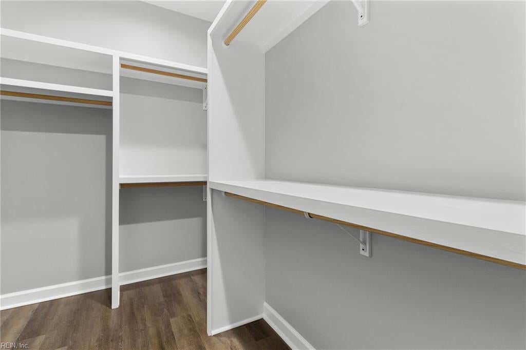 100 Staysail DR