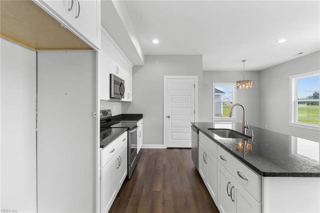100 Staysail DR