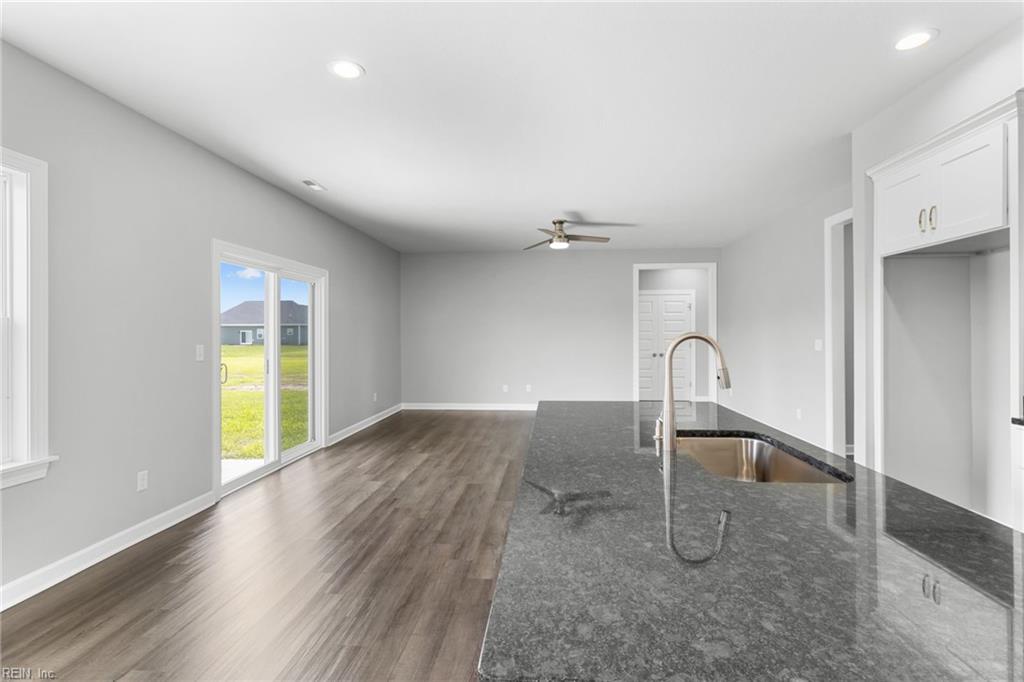 100 Staysail DR