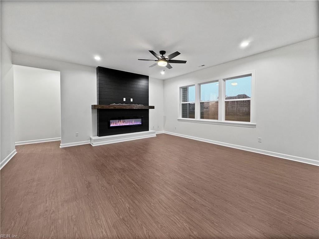 105 Lands End DR