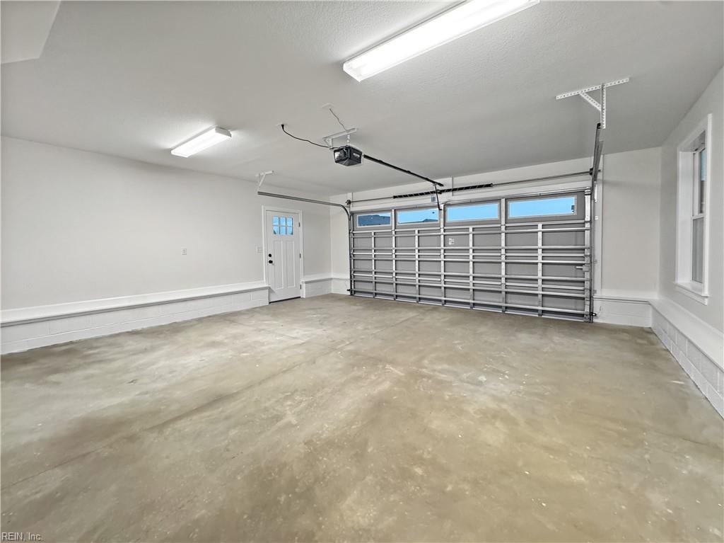 105 Lands End DR