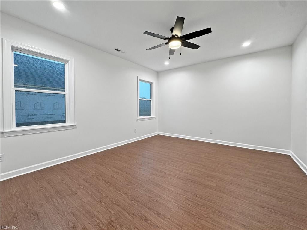 105 Lands End DR