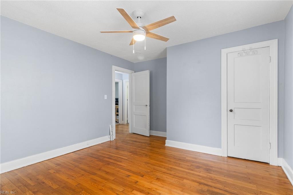 3730 Lenoir CIR