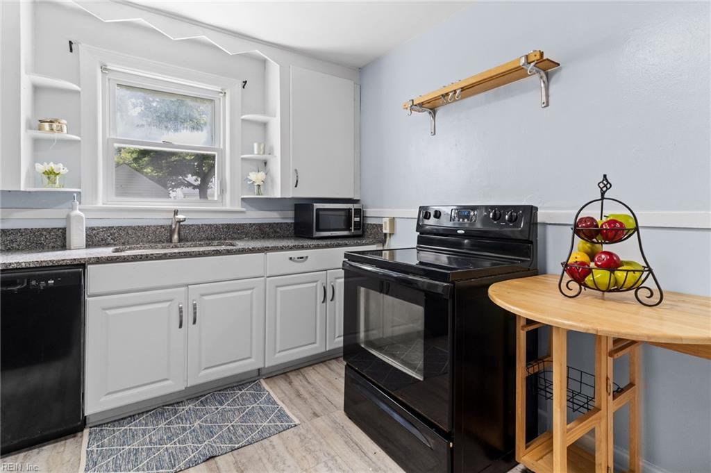 3730 Lenoir CIR
